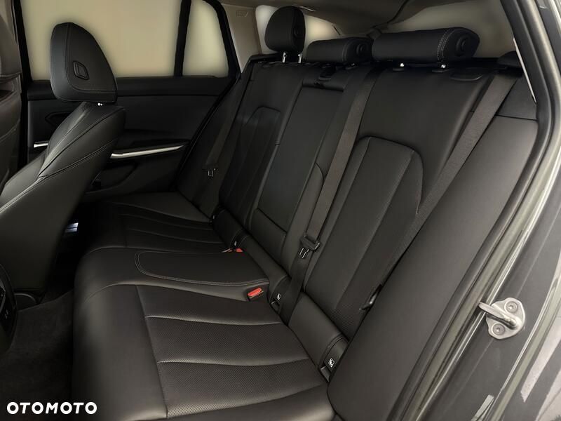 BMW Seria 3 - 20
