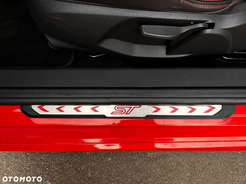 Ford Fiesta ST2 - 12