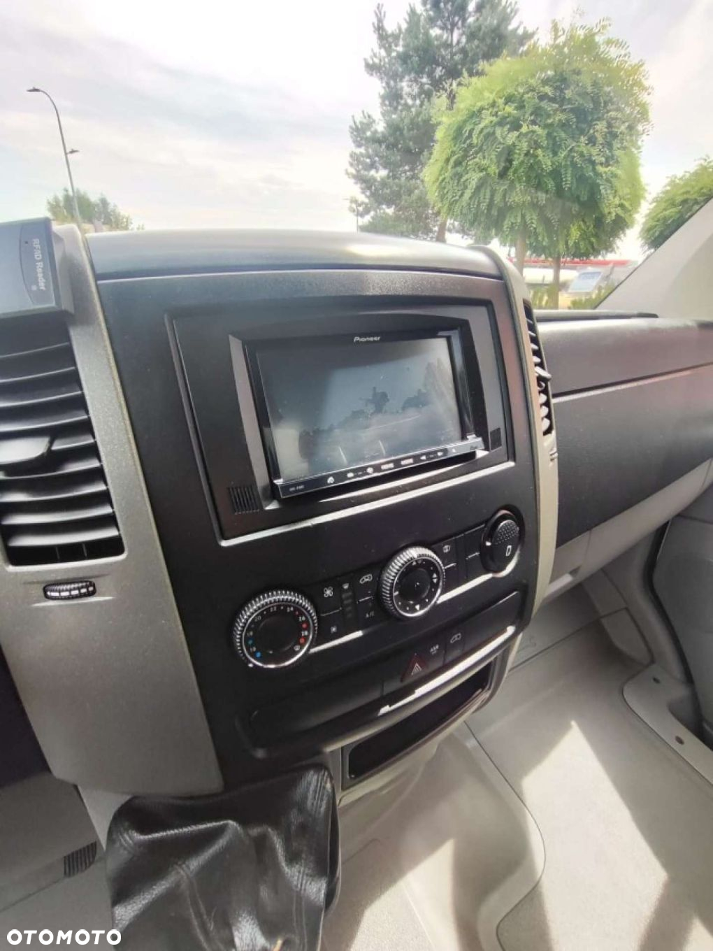 Mercedes-Benz SPRINTER - 15