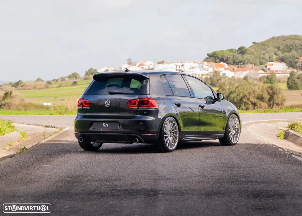 VW Golf 2.0 GTI DSG - 4