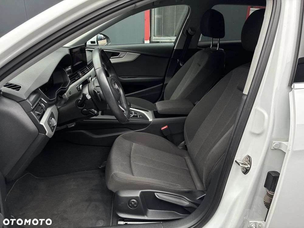 Audi A4 Avant 35 TDI mHEV S tronic - 17