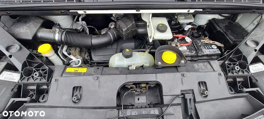 Opel VIVARO - 31