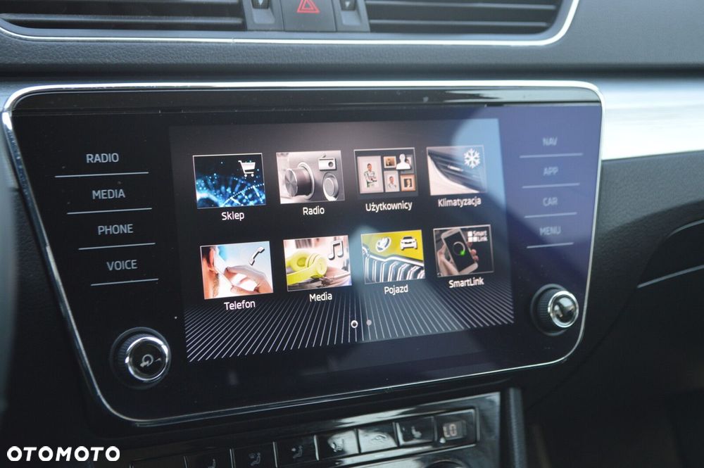 Skoda Superb 2.0 TDI SCR Ambition - 18