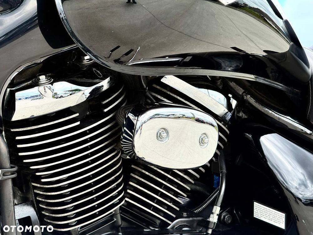 Suzuki Boulevard - 33