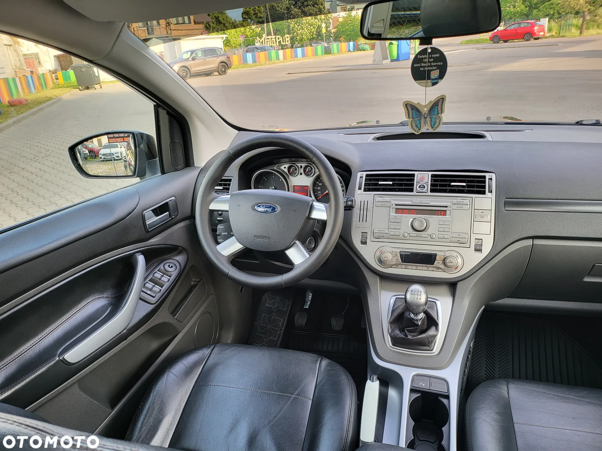 Ford Kuga - 25