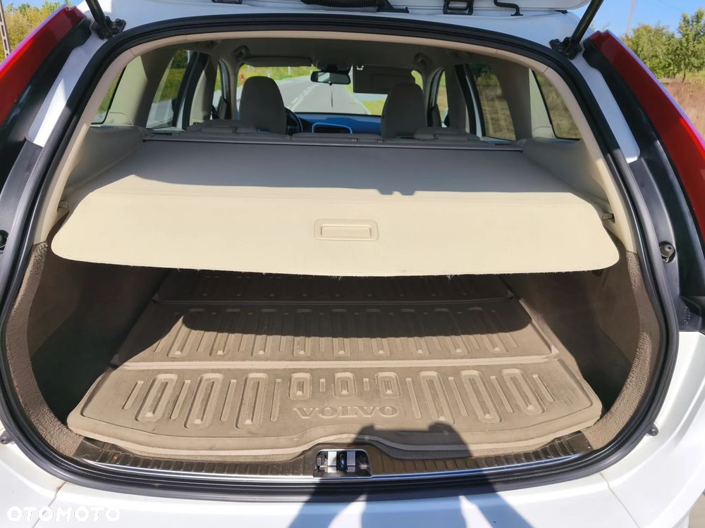 Volvo XC 60 D4 Momentum - 15