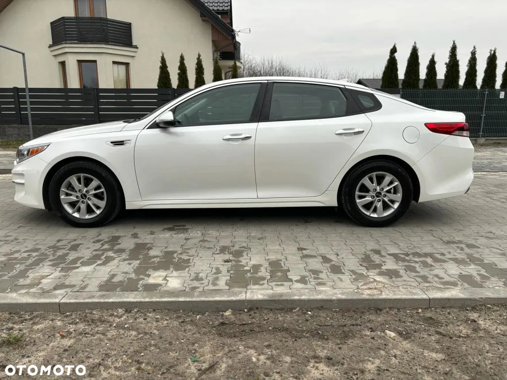 Kia Optima - 5
