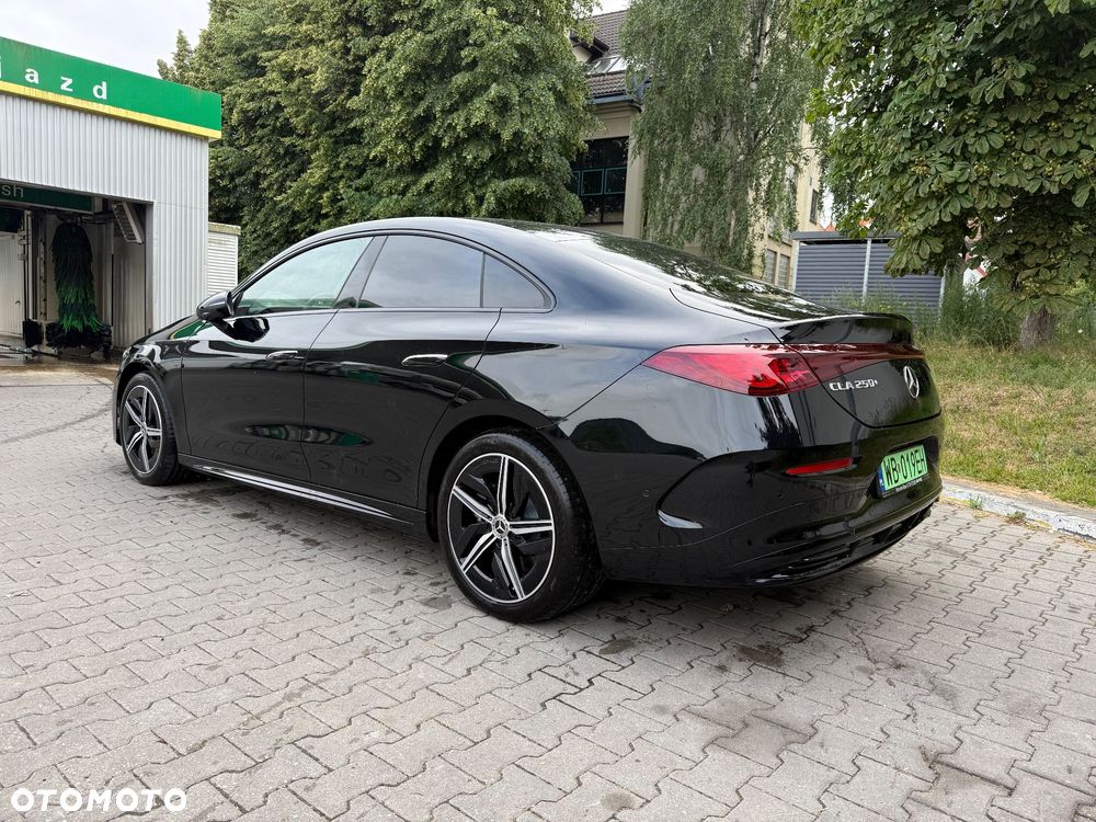 Mercedes-Benz CLA - 2