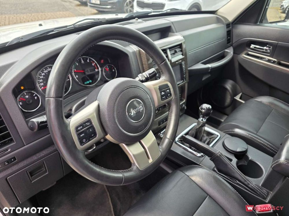 Jeep Cherokee - 17