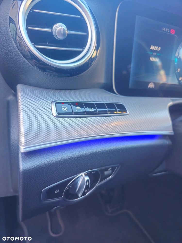 Mercedes-Benz Klasa E 200 d 9G-TRONIC Exclusive - 18