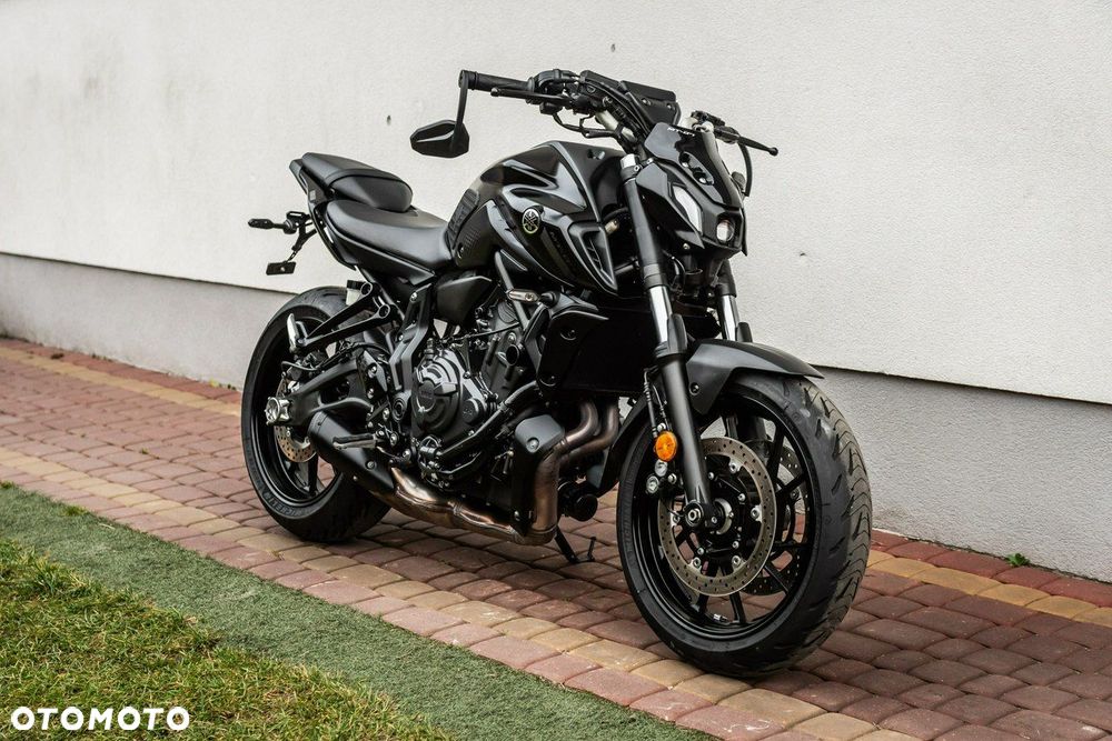 Yamaha MT - 2