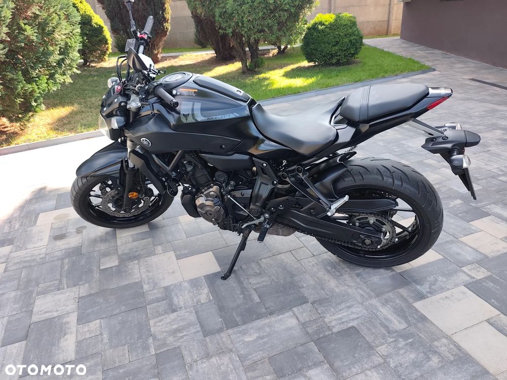 Yamaha MT - 12