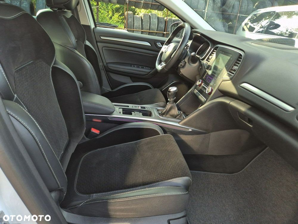 Renault Megane ENERGY TCe 130 INTENS - 29