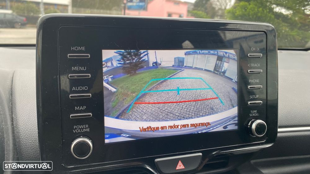 Toyota Yaris 1.5 HDF Comfort - 40