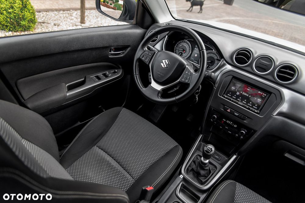 Suzuki Vitara 1.4 Boosterjet Hybrid Comfort+ - 31