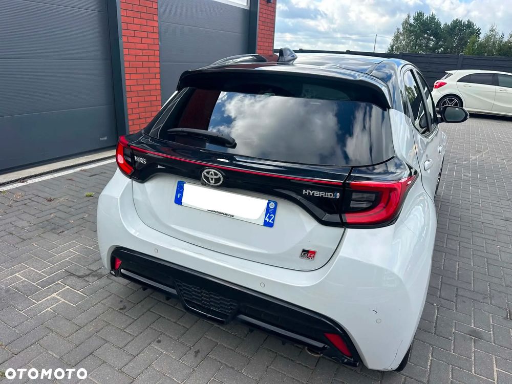 Toyota Yaris Hybrid 1.5 GR Sport - 2