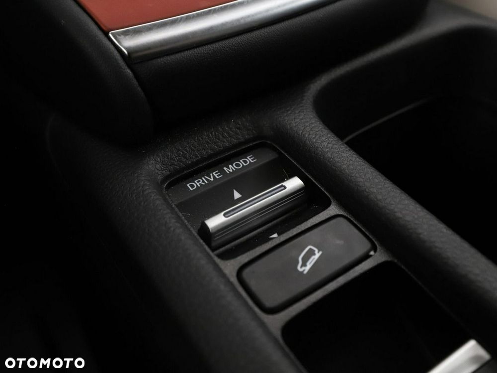 Honda HR-V 1.5 i-MMD Advance Style Plus CVT - 30