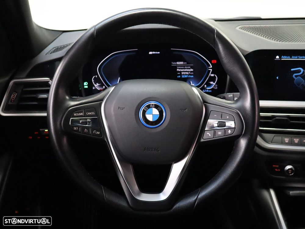BMW 320 e Corporate Edition Auto - 14
