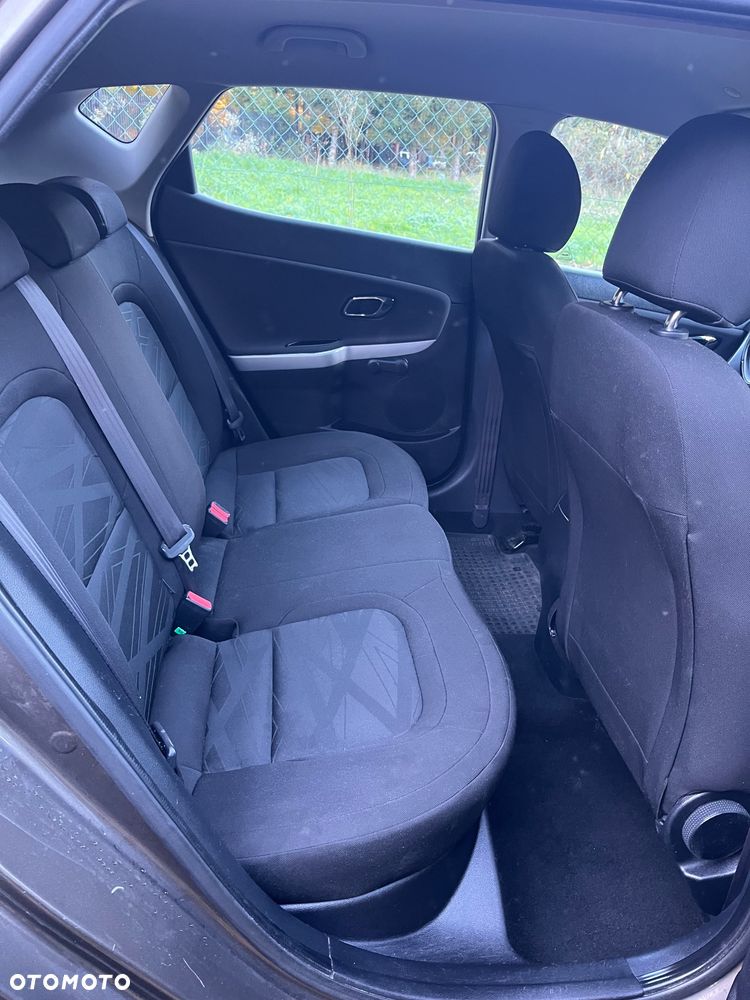Kia Ceed - 13