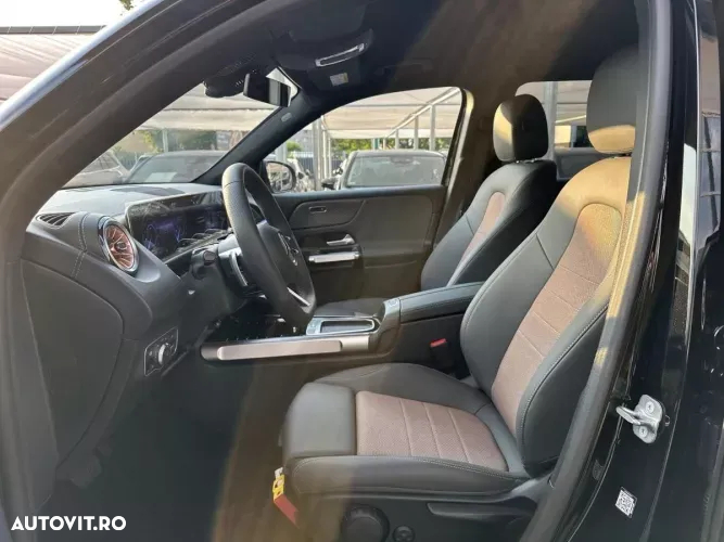 Mercedes-Benz EQB 250+ - 12
