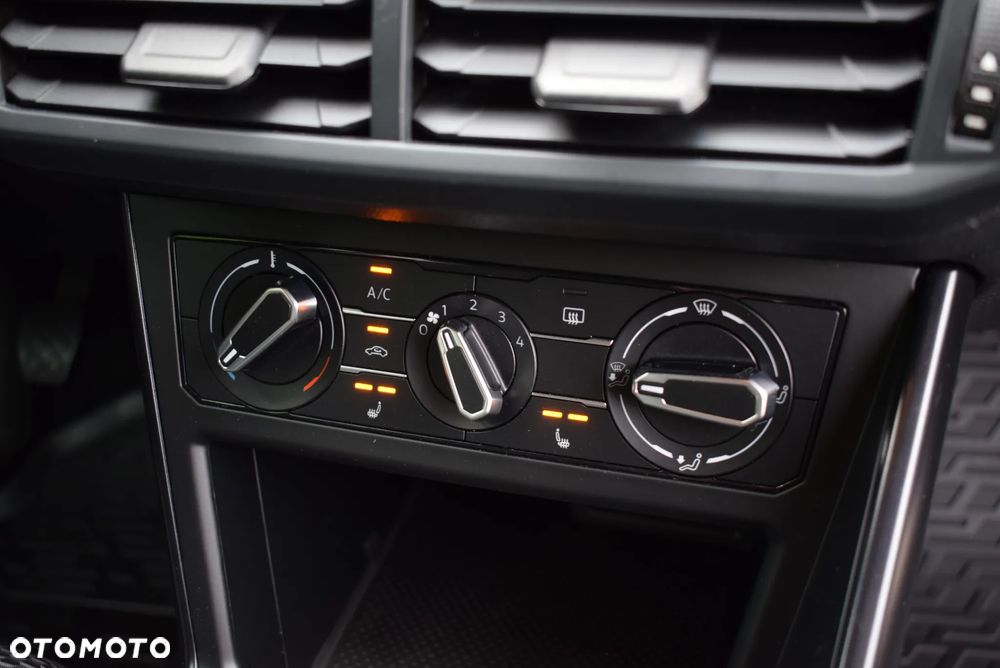 Volkswagen Polo - 36