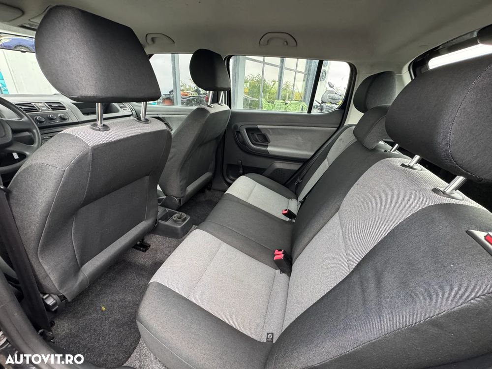 Skoda Fabia 1.2 HTP Classic - 13