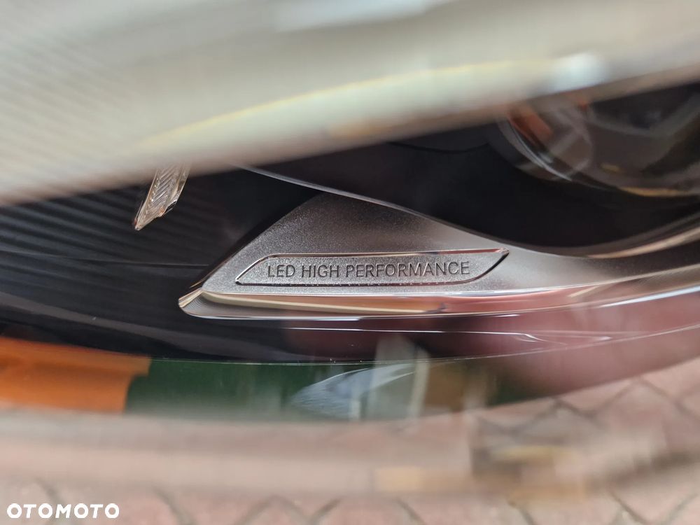 Mercedes-Benz Klasa A 200 7G-DCT - 38