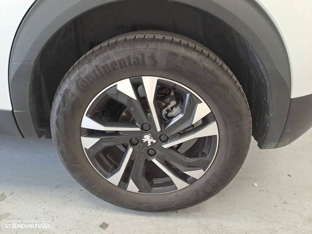Peugeot 2008 1.2 PureTech Allure Pack - 11