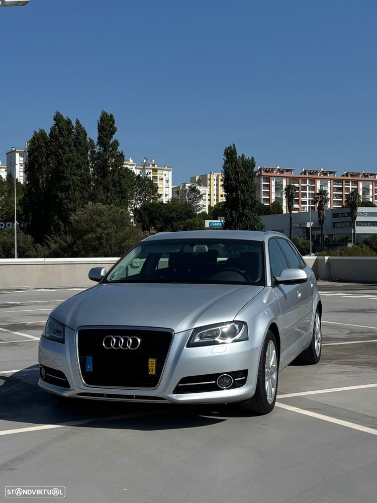 Audi A3 Sportback 1.6 TDI Attraction - 2