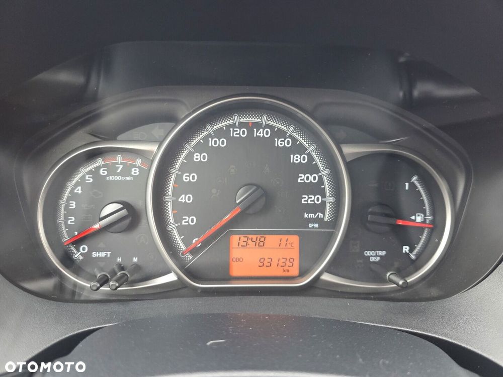 Toyota Yaris - 18