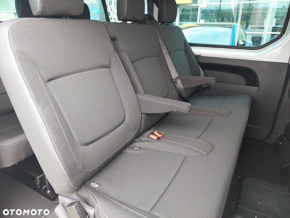 Renault Trafic - 10