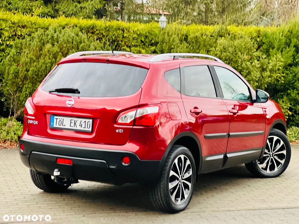Nissan Qashqai 2.0 dCi DPF tekna - 26