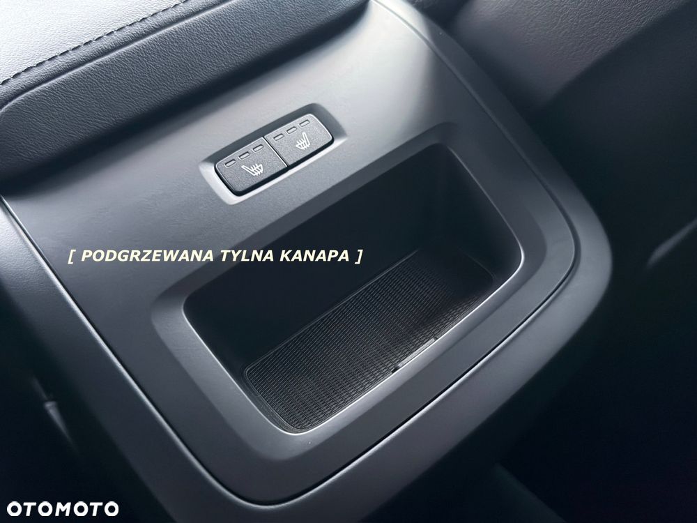 Volvo XC 60 B4 D AWD Plus Dark - 31