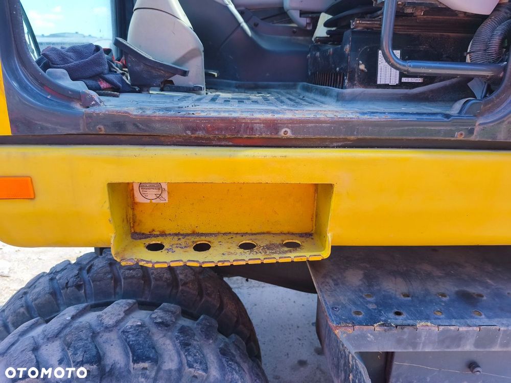 Komatsu Pw 160 - 7E0 4X4 - 17