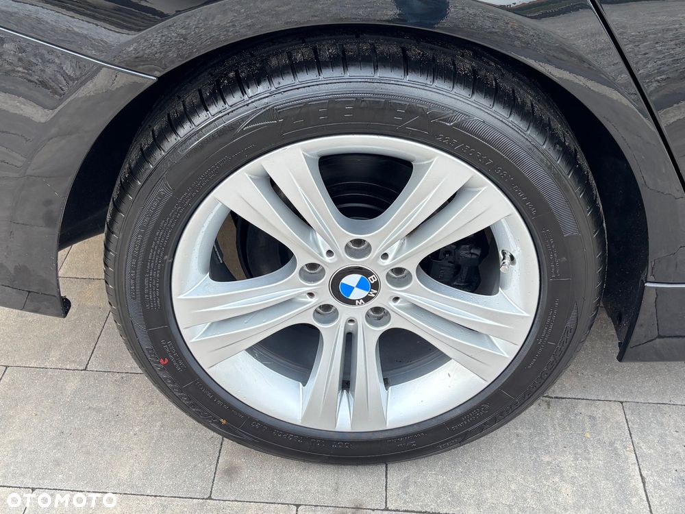 BMW Seria 3 316i Sport Line - 28