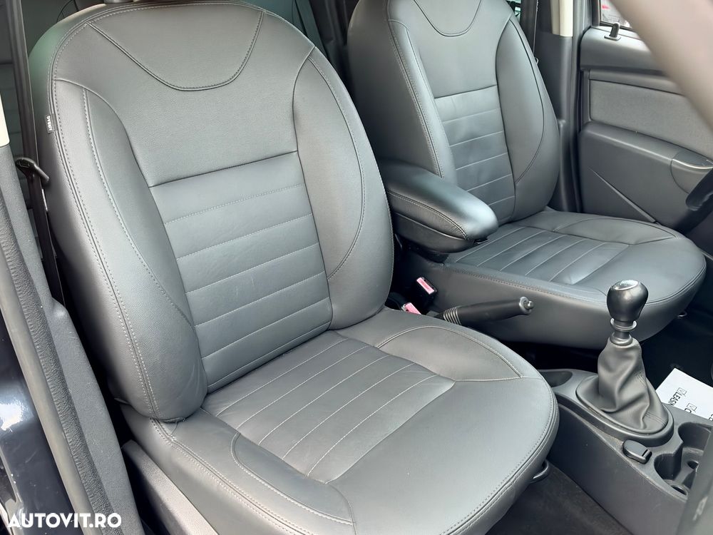 Dacia Duster 1.5 dCi 4x2 Prestige - 17