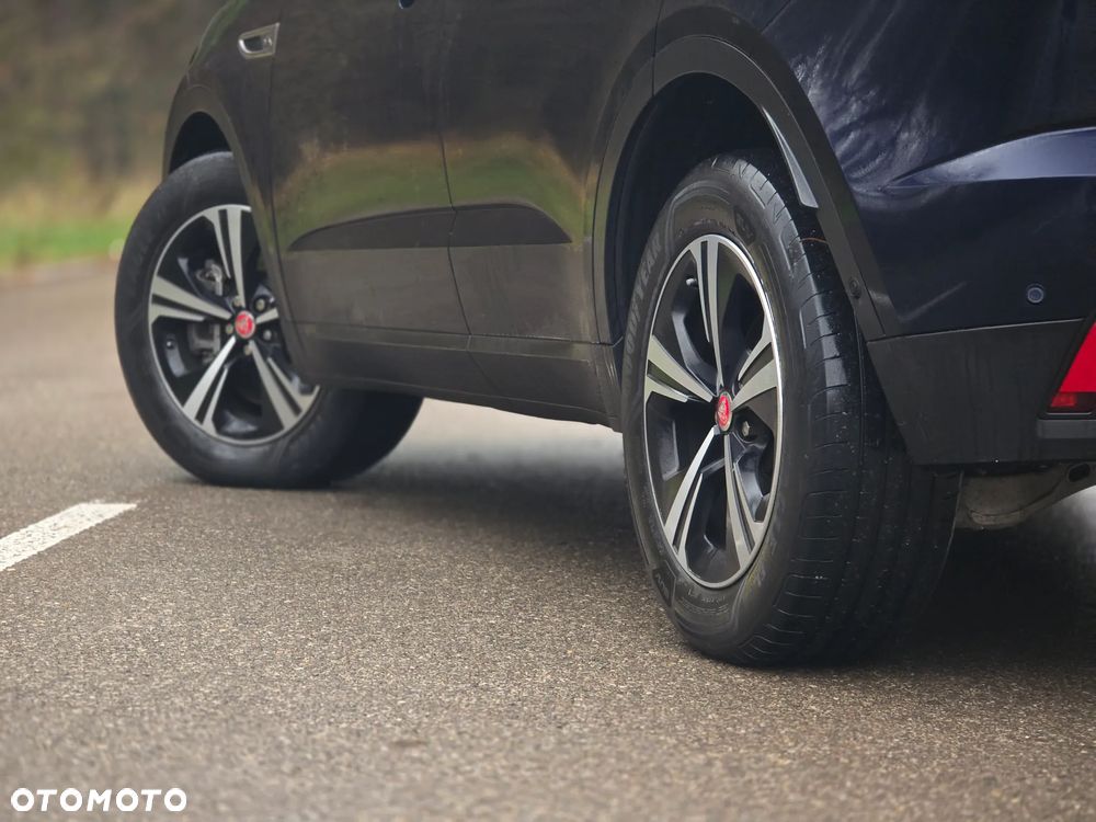 Jaguar E-Pace P200 AWD R-Dynamic - 36