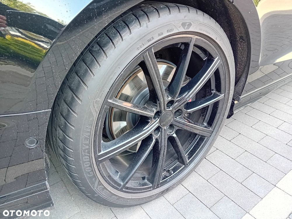Audi S8 - 31