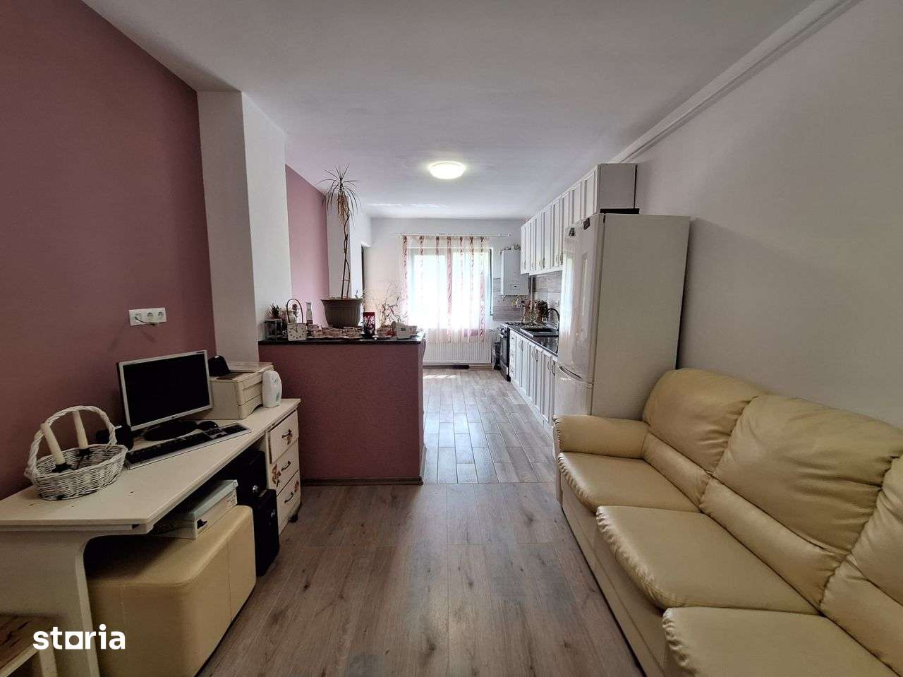 Apartament cu 3 camere, 62 mp, orientare sudica, balcon, zona Stejarul — fotografia 1