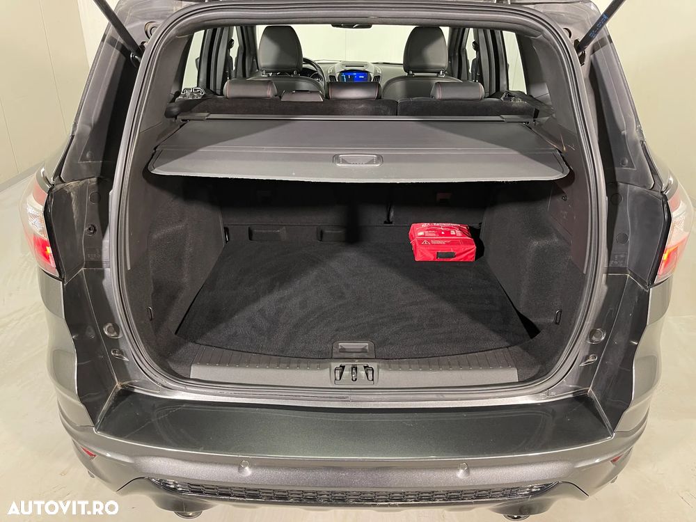 Ford Kuga 2.0 TDCi 4x4 Aut. ST-Line - 13