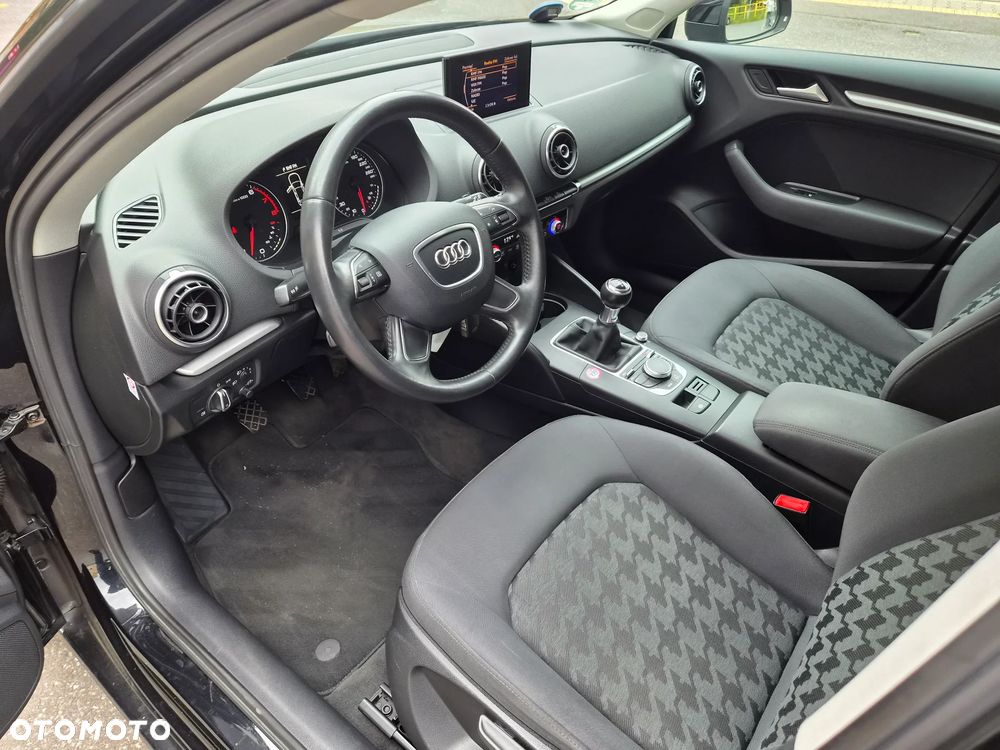 Audi A3 Sportback 1.2 TFSI Ambition - 9