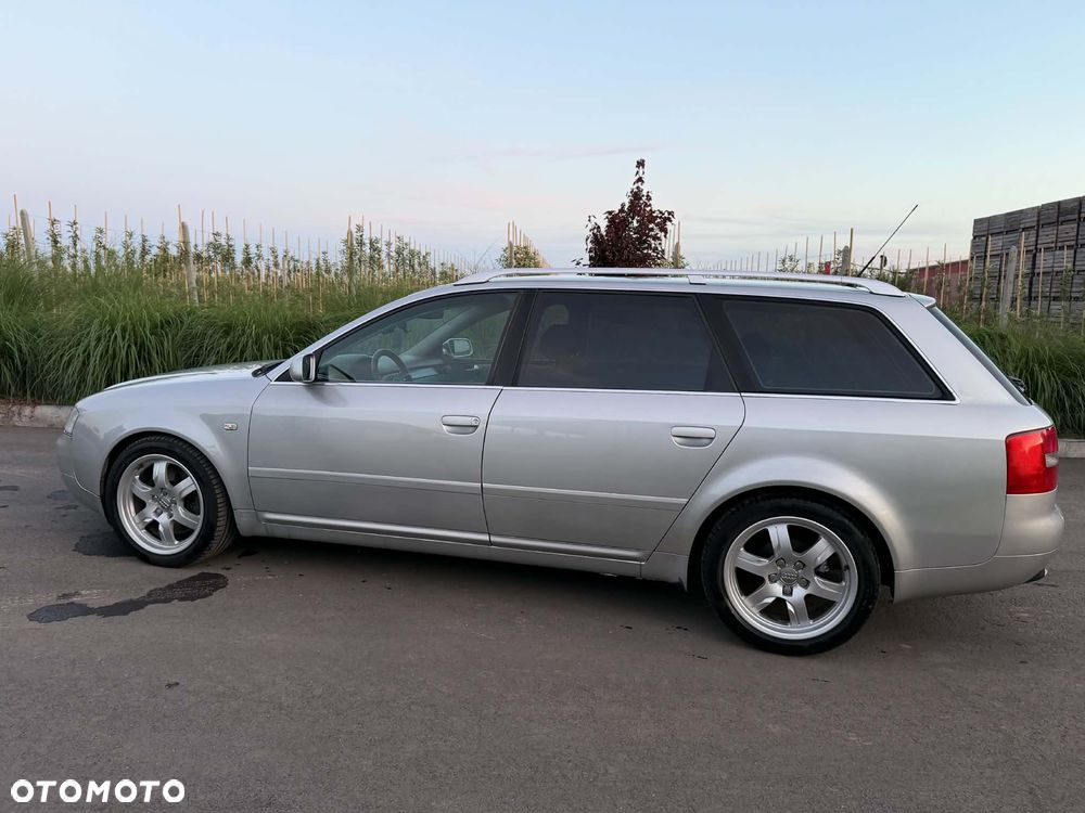 Audi A6 Avant - 4