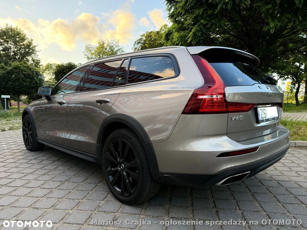 Volvo V60 Cross Country Pro B5 B AWD - 2