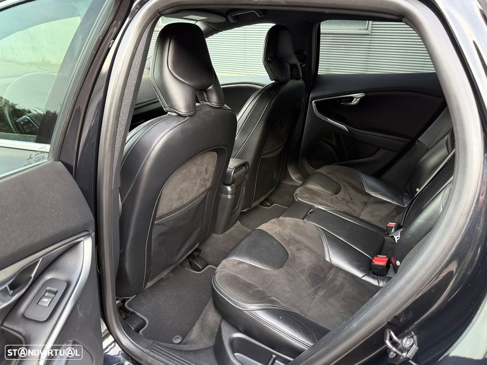 Volvo V40 1.6 D2 R-Design - 19