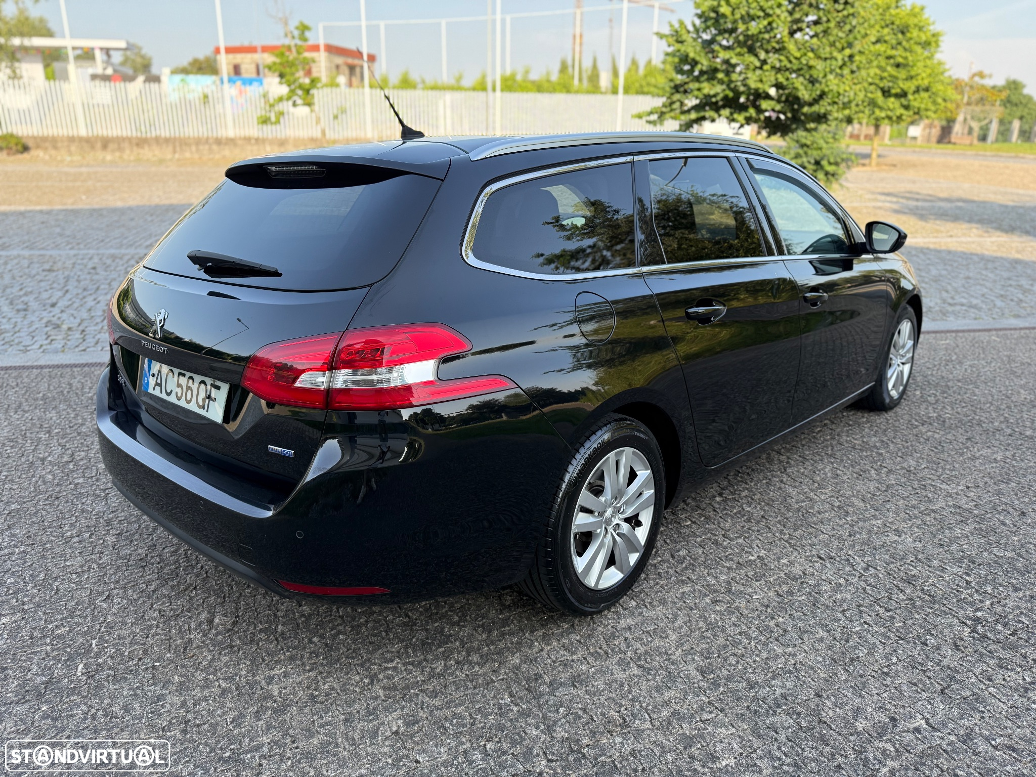 Peugeot 308 SW 1.6 BlueHDi Style - 4