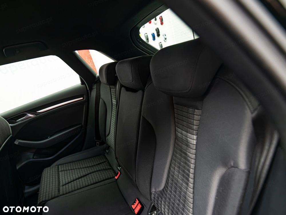 Audi A3 Sportback 35 TFSI mHEV S Line S tronic - 23