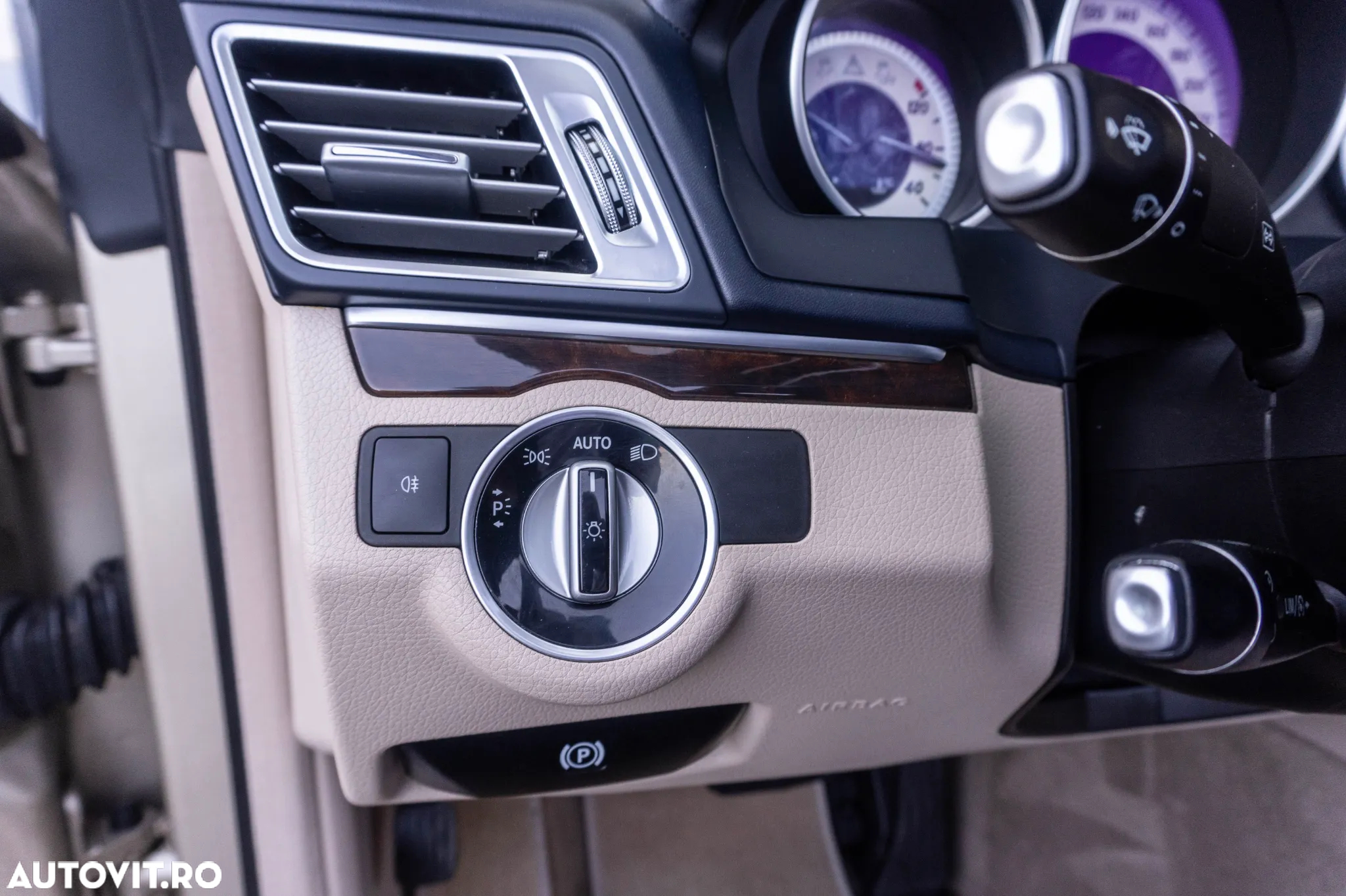 Mercedes-Benz E - 13