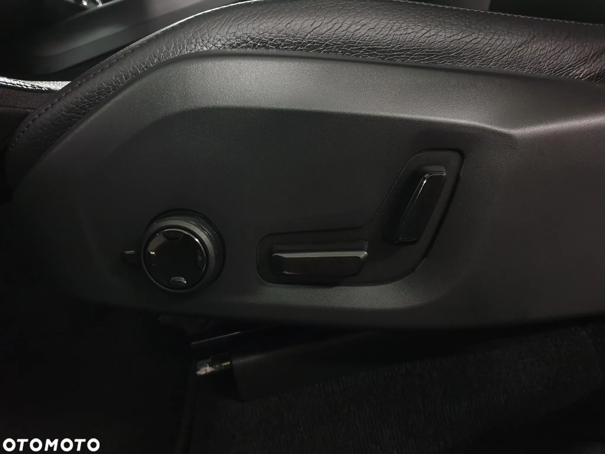 Volvo XC 60 B4 D Geartronic Inscription - 33