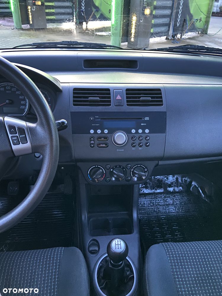 Suzuki Swift - 23