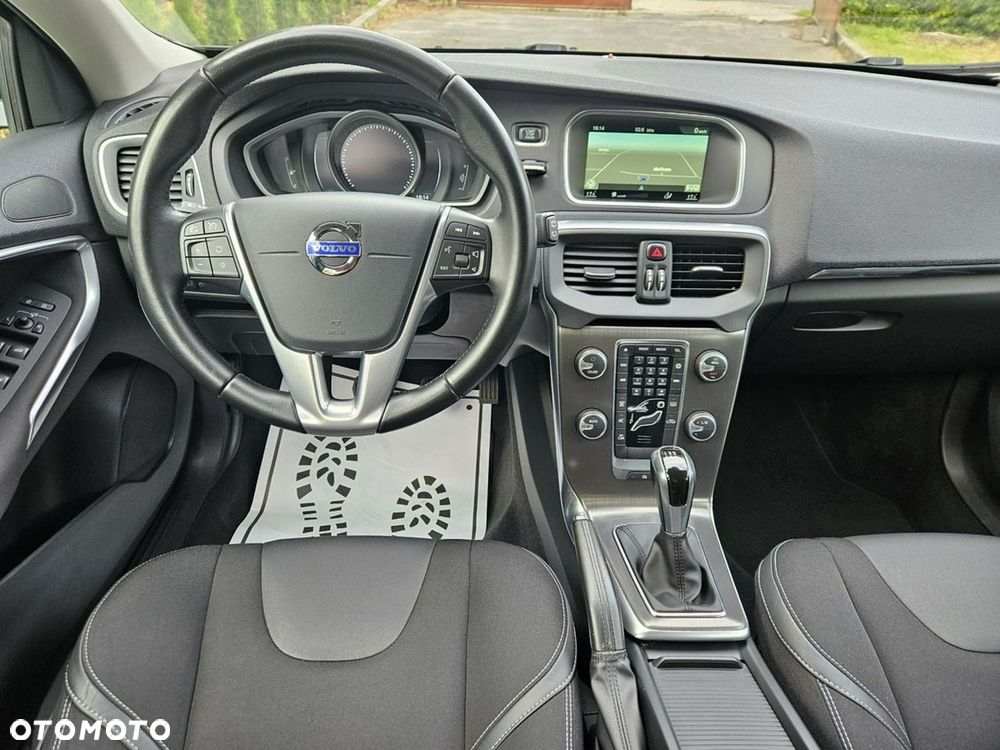 Volvo V40 - 8